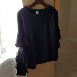 Brand New 💕 Cupio bell sleeve sweater